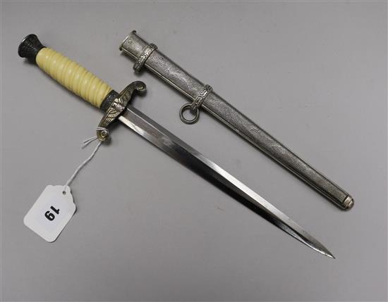 A WWII German army officers dagger, (a.f.)